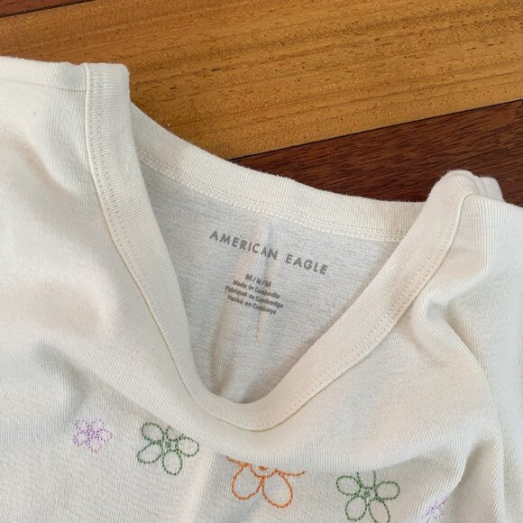 American Eagle Babydoll Tee Size Medium - Picture 4 of 7